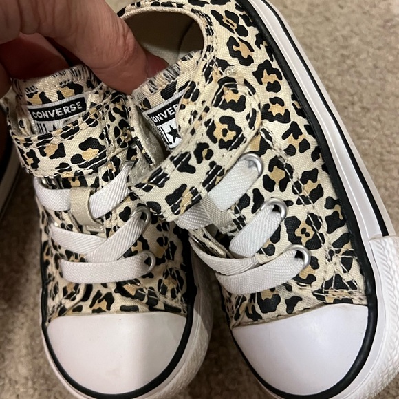 Set of girls Converse - Picture 2 of 3